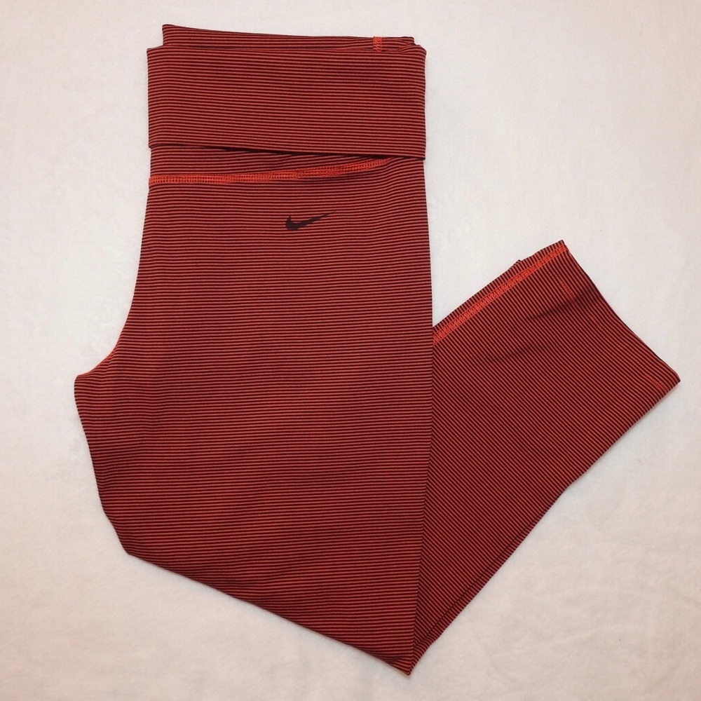WOMENS Nike Capri dri fit